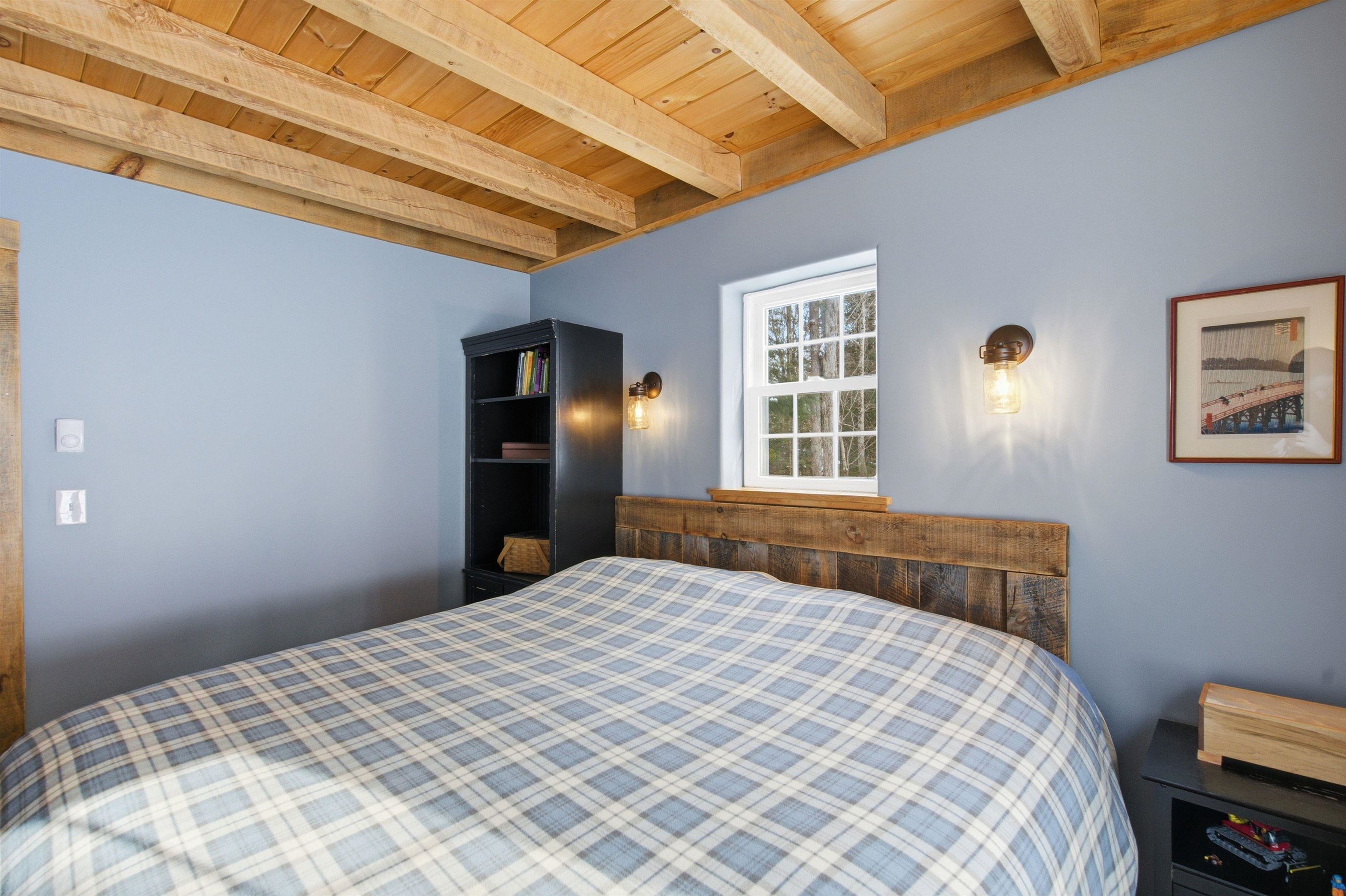 32 Deckmans Road Danbury, NH 03230 - Photo 13 of 47