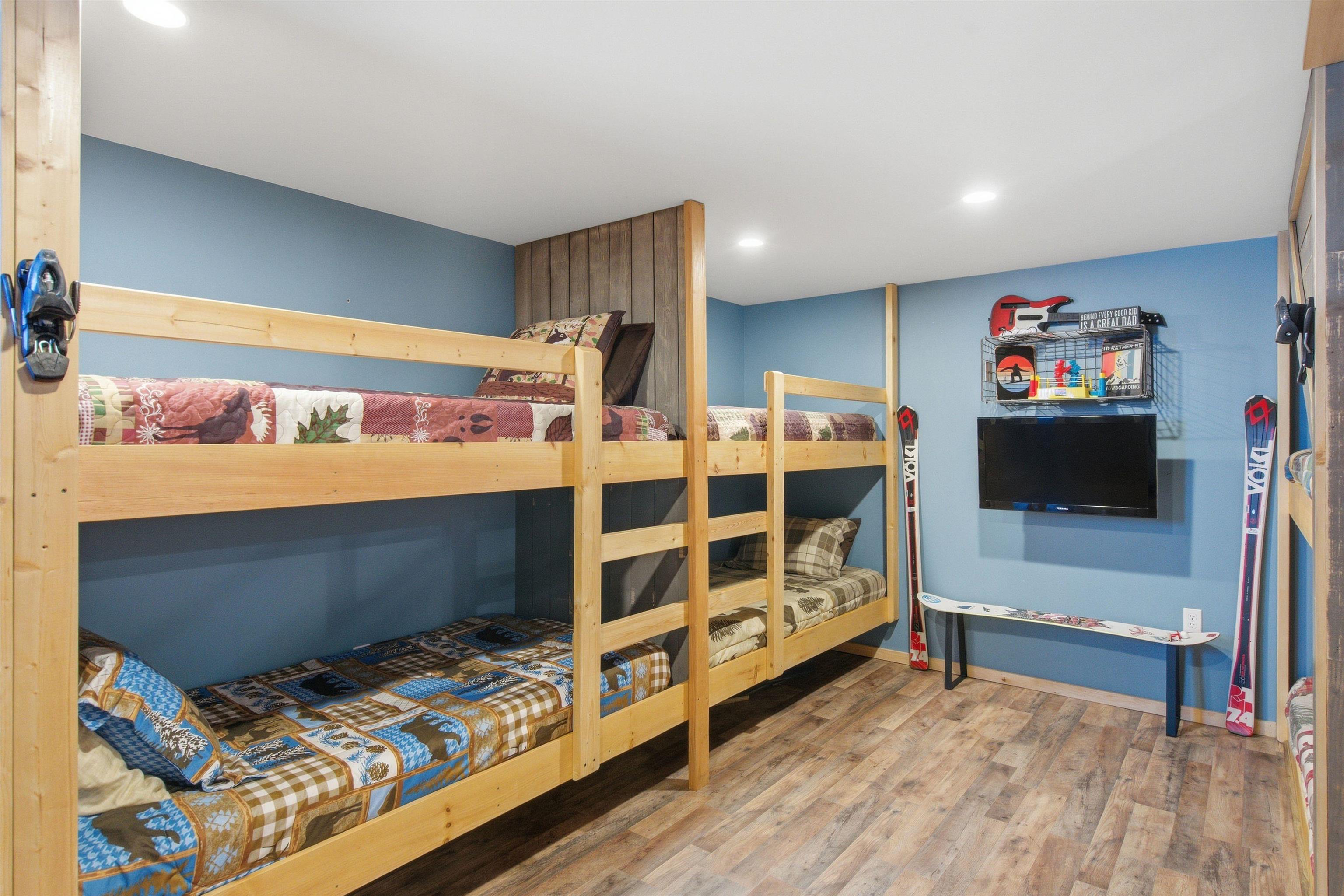 32 Deckmans Road Danbury, NH 03230 - Photo 23 of 47