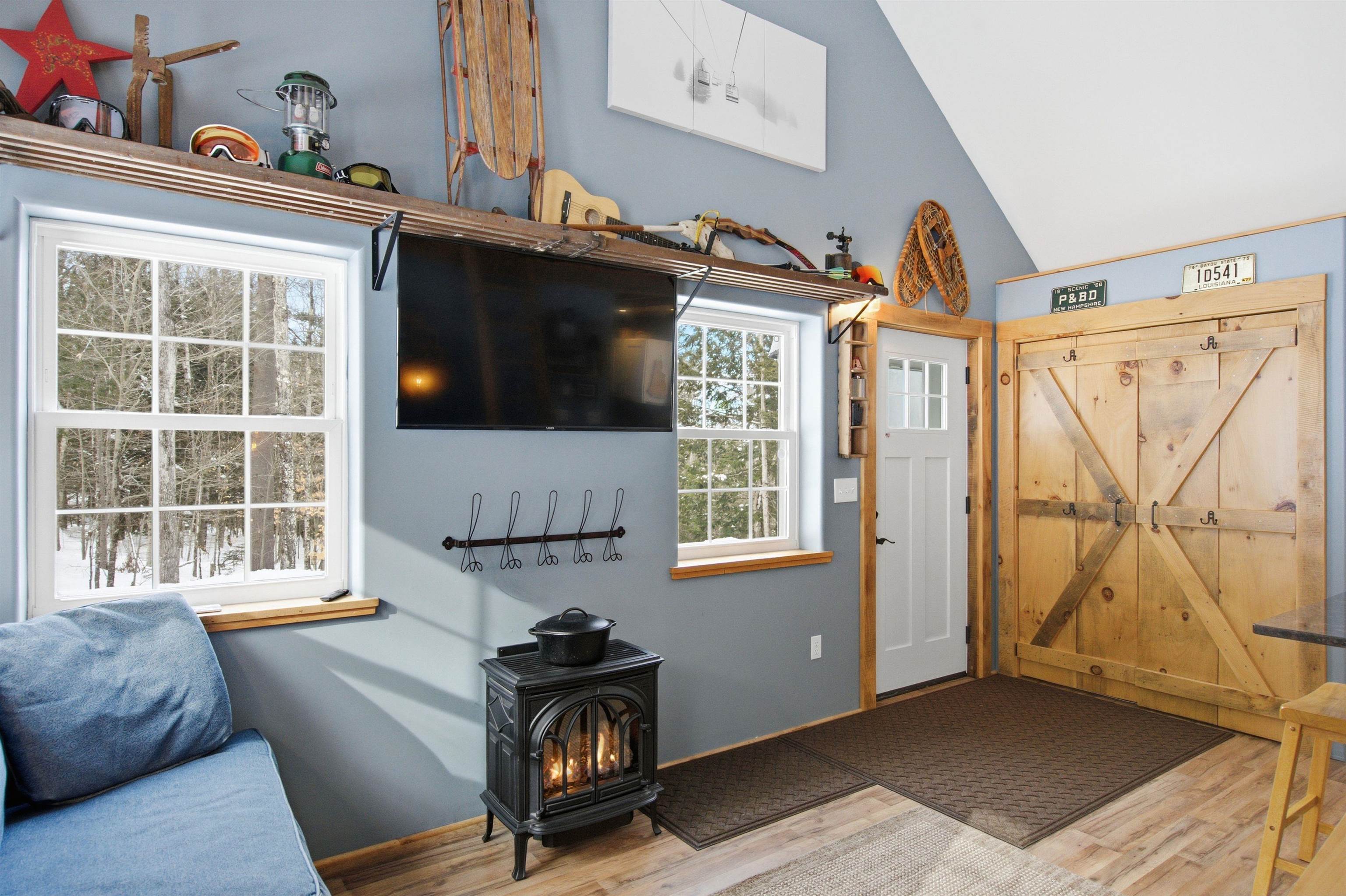 32 Deckmans Road Danbury, NH 03230 - Photo 5 of 47