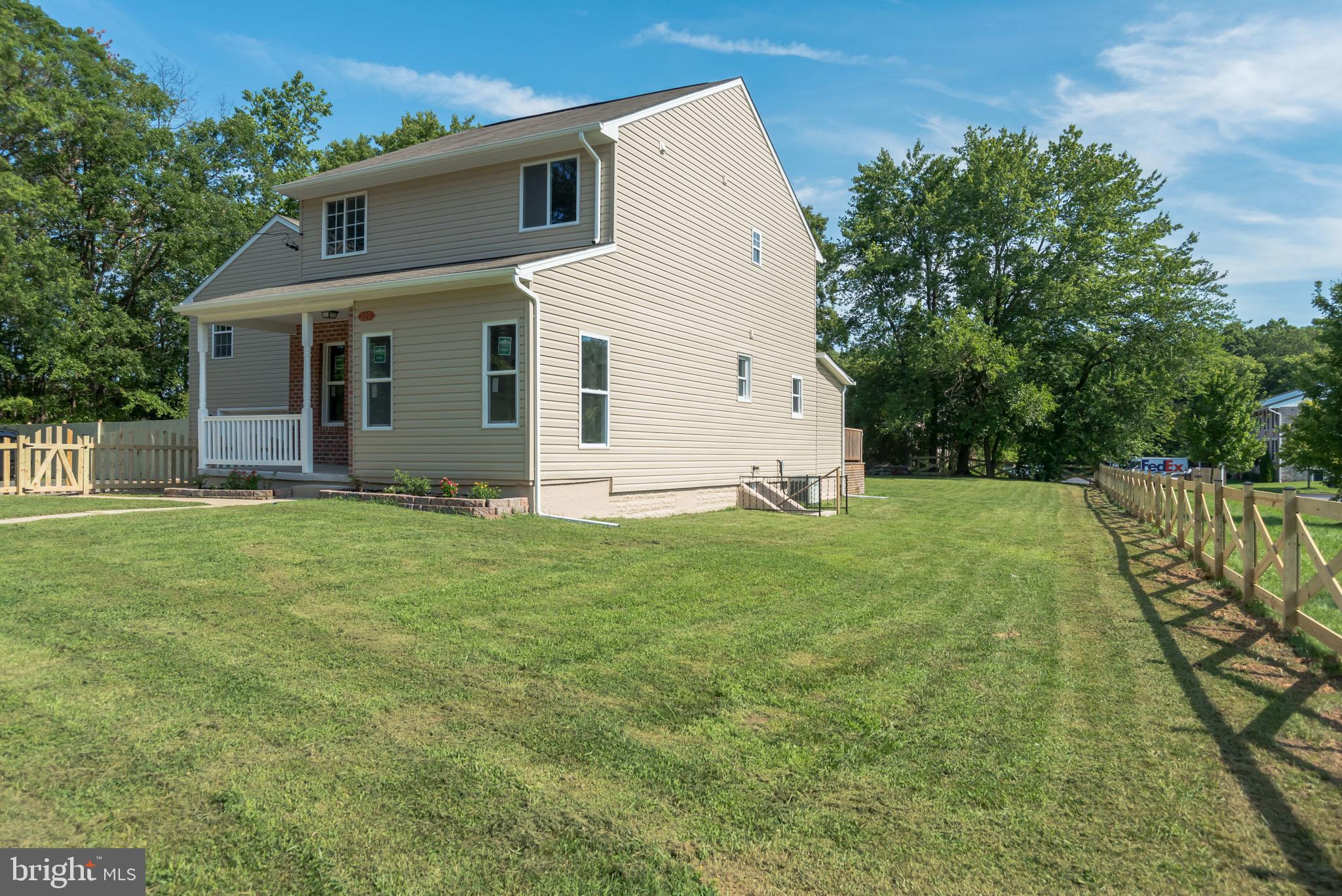 223 Carroll Island Road Baltimore, MD 21220 - Photo 3 of 31 SIDE VIEW