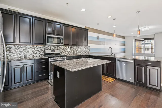 $575,000 | 7749 Dagny Way, Elkridge, MD 21075