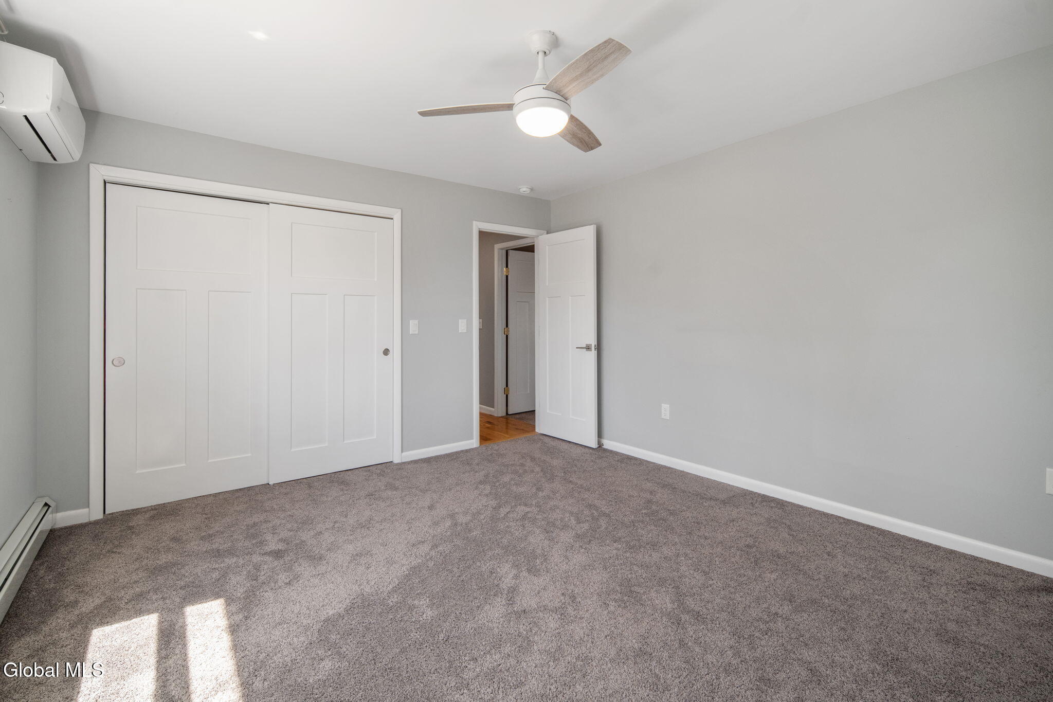 19 Spring Avenue Colonie, NY 12110 - Photo 27 of 35 41-19SpringAve_41