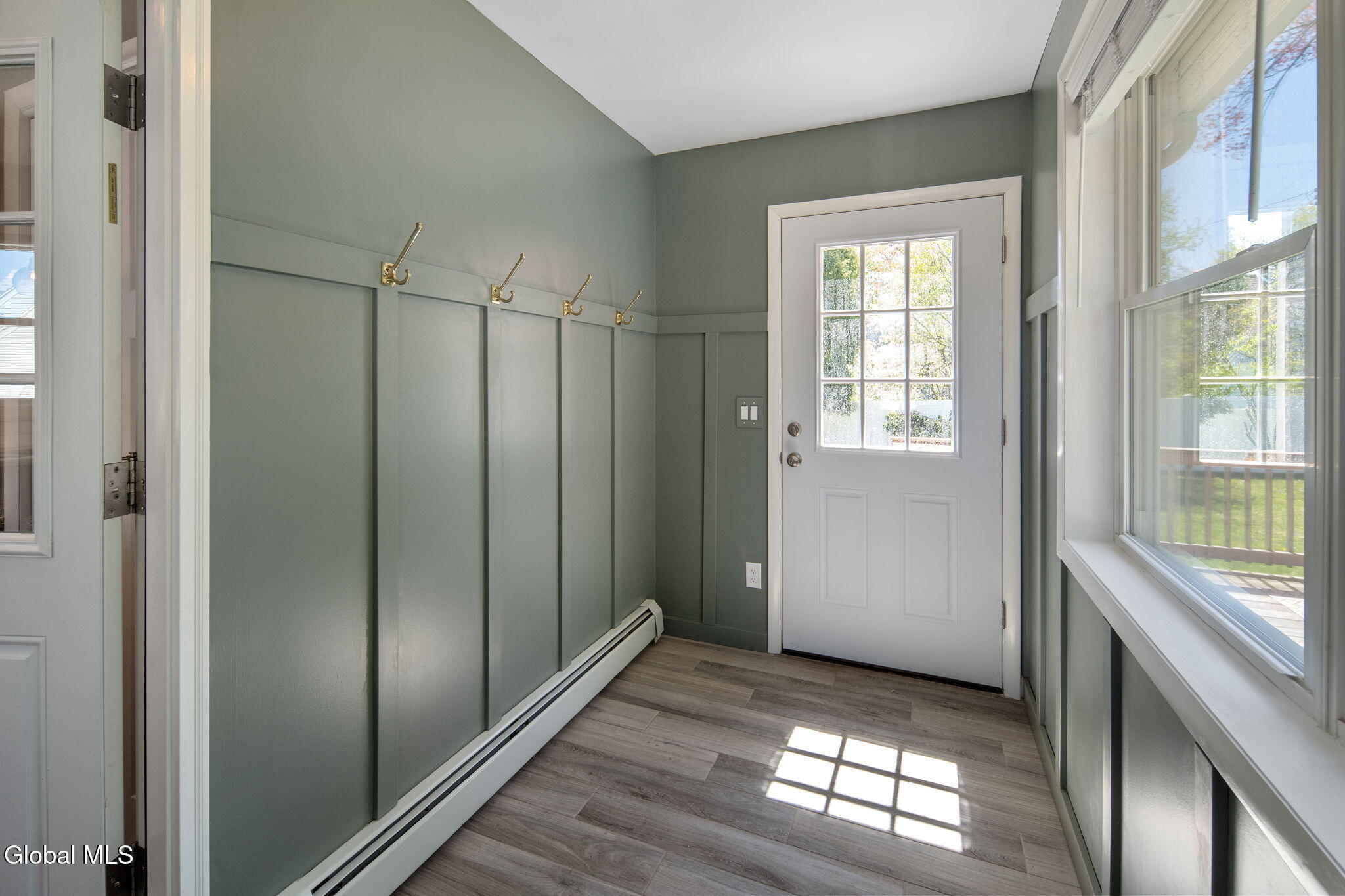 19 Spring Avenue Colonie, NY 12110 - Photo 28 of 35 48-19SpringAve_48