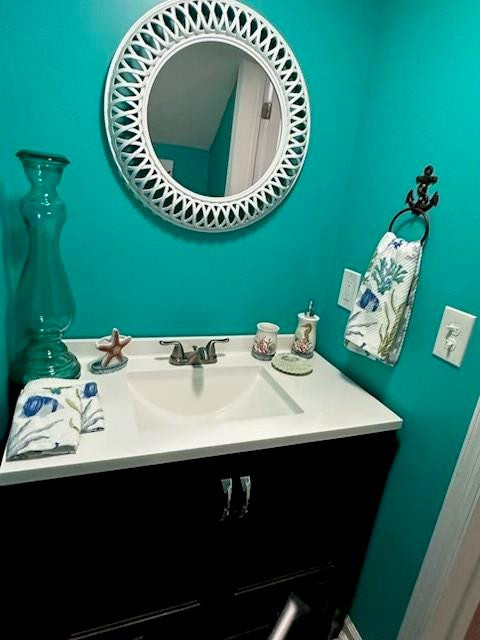 1000 Sea Island Road, Unit 68 St. Simons Island, GA 31522 - Photo 14 of 21 First floor half bath