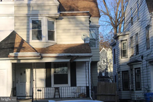 $2,900 | 936 Carteret Avenue, Trenton, NJ 08618