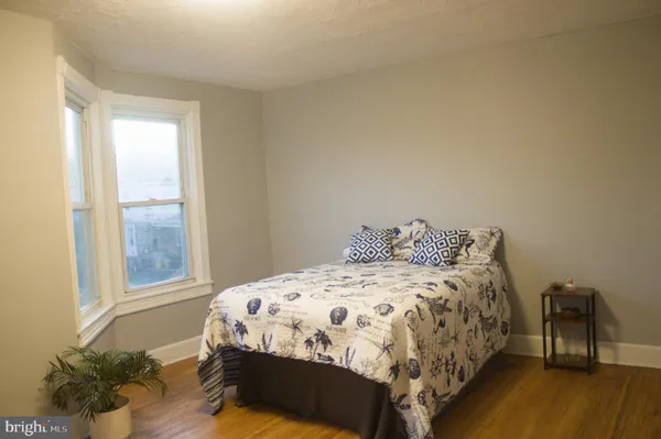 $2,700 | 936 Carteret Avenue, Trenton, NJ 08618