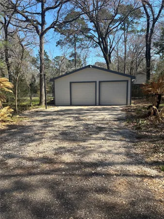 a house with yard and tree