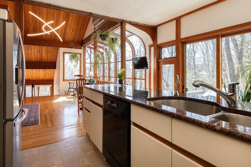 15 Juniper Ridge Road Lincoln, MA 01773 - Photo 8 of 28
