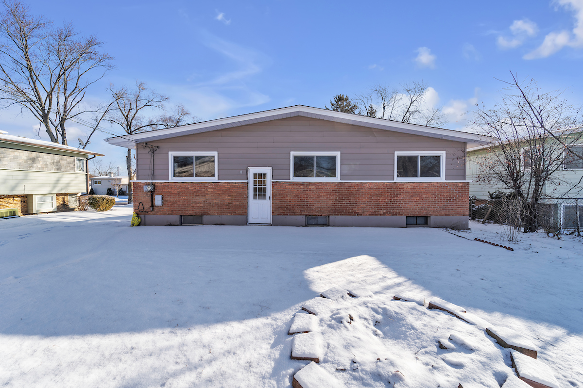 3320 Stonegate Road Waukegan, IL 60087 - Photo 20 of 21 a house view with a outdoor space