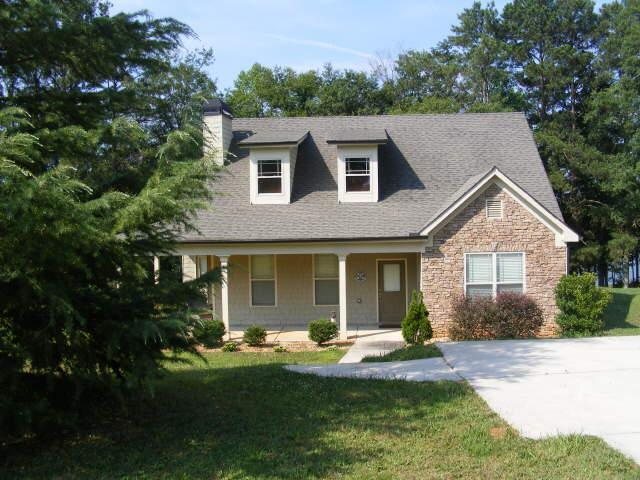 65 Harrison Point Hartwell, GA 30643 - Photo 1 of 1