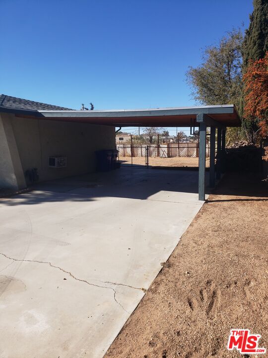 14198 Kiowa Road Apple Valley, CA 92307 - Photo 3 of 18
