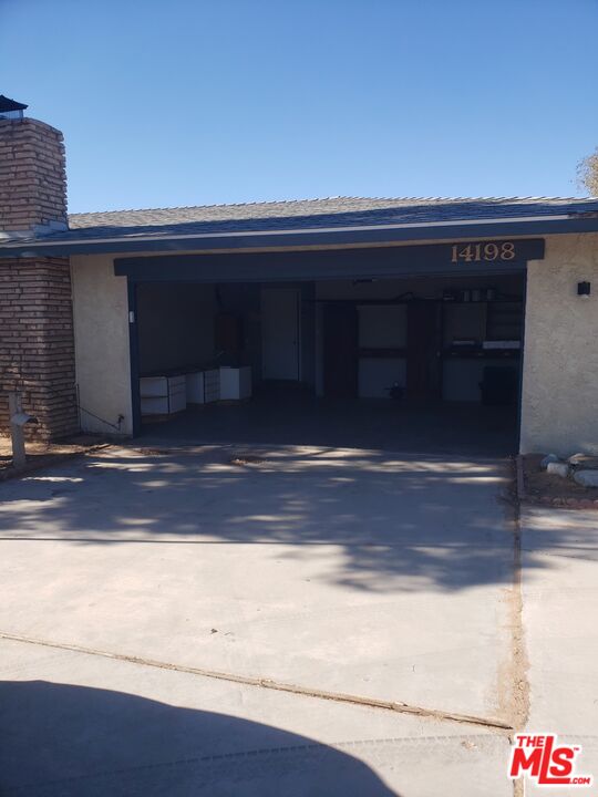14198 Kiowa Road Apple Valley, CA 92307 - Photo 4 of 18