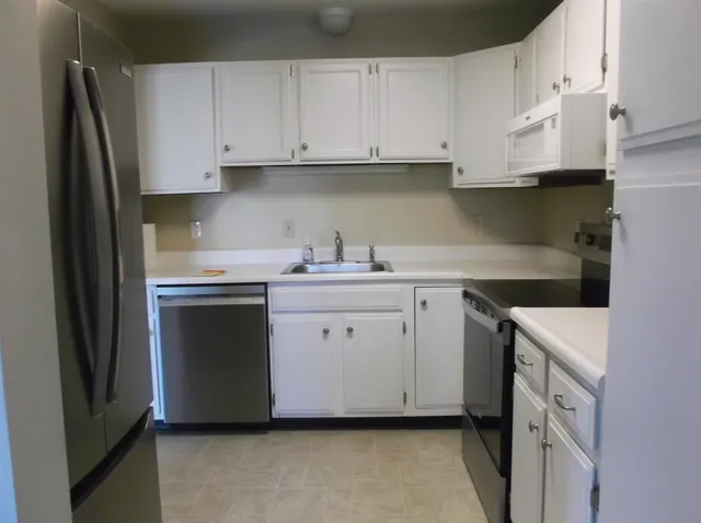 $2,000 | 23 Bayberry Lane, South Burlington, VT 05403