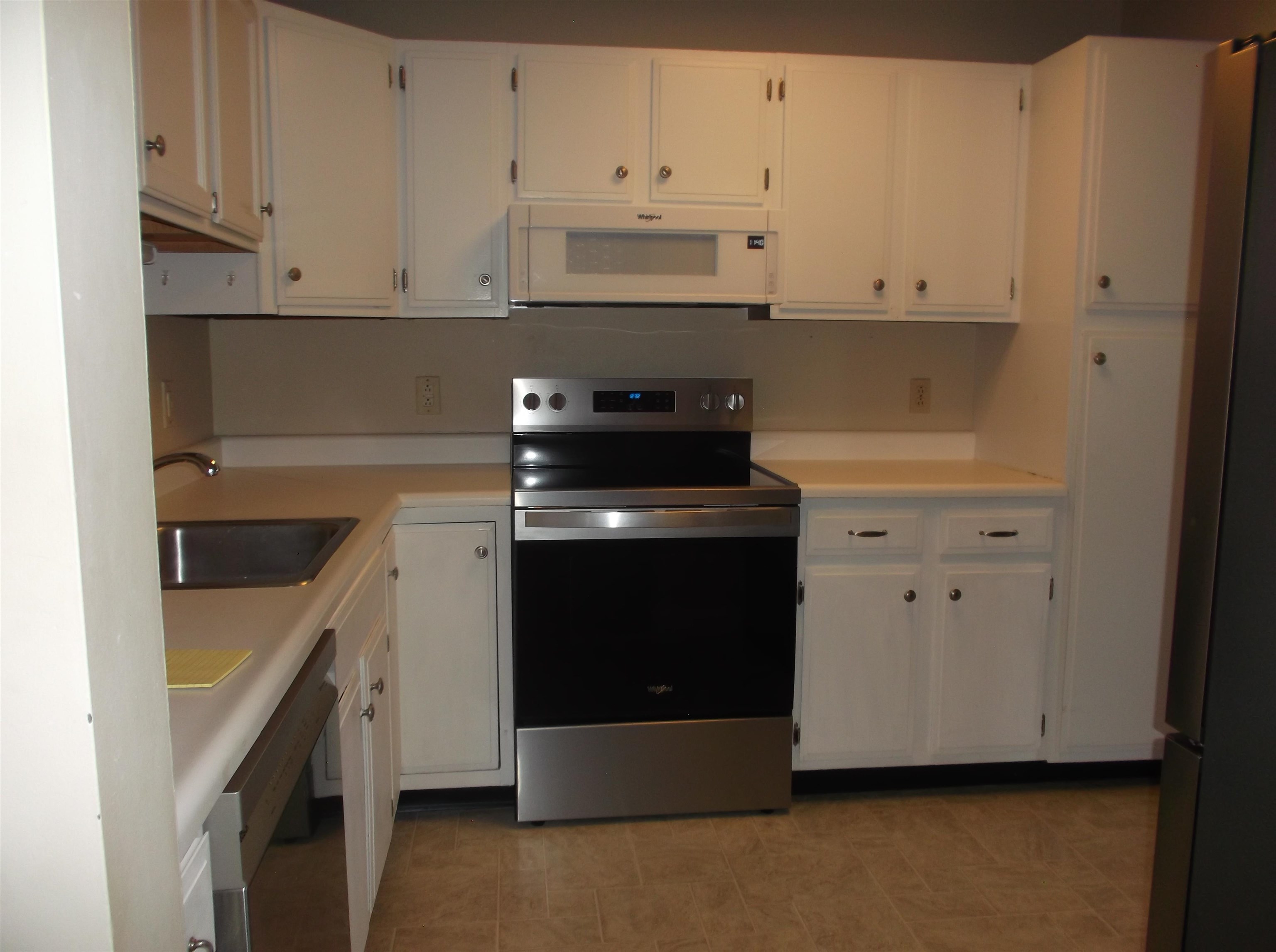 23 Bayberry Lane South Burlington, VT 05403 - Photo 10 of 22