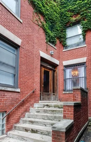 $3,000 | 1314 West Argyle Street, Unit 3, Chicago, IL 60640