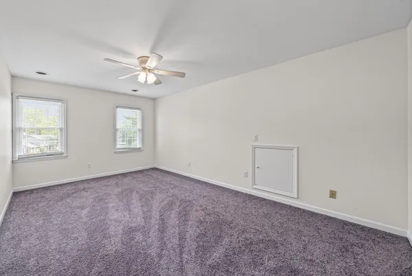 $369,900 | 132 Windsor Drive, Hopkinsville, KY 42240
