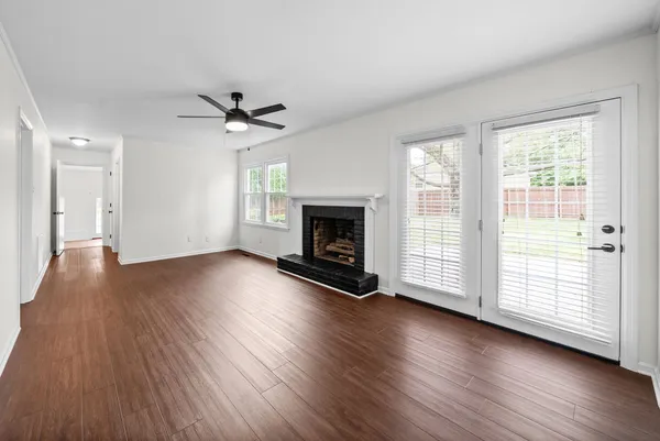 $369,900 | 132 Windsor Drive, Hopkinsville, KY 42240