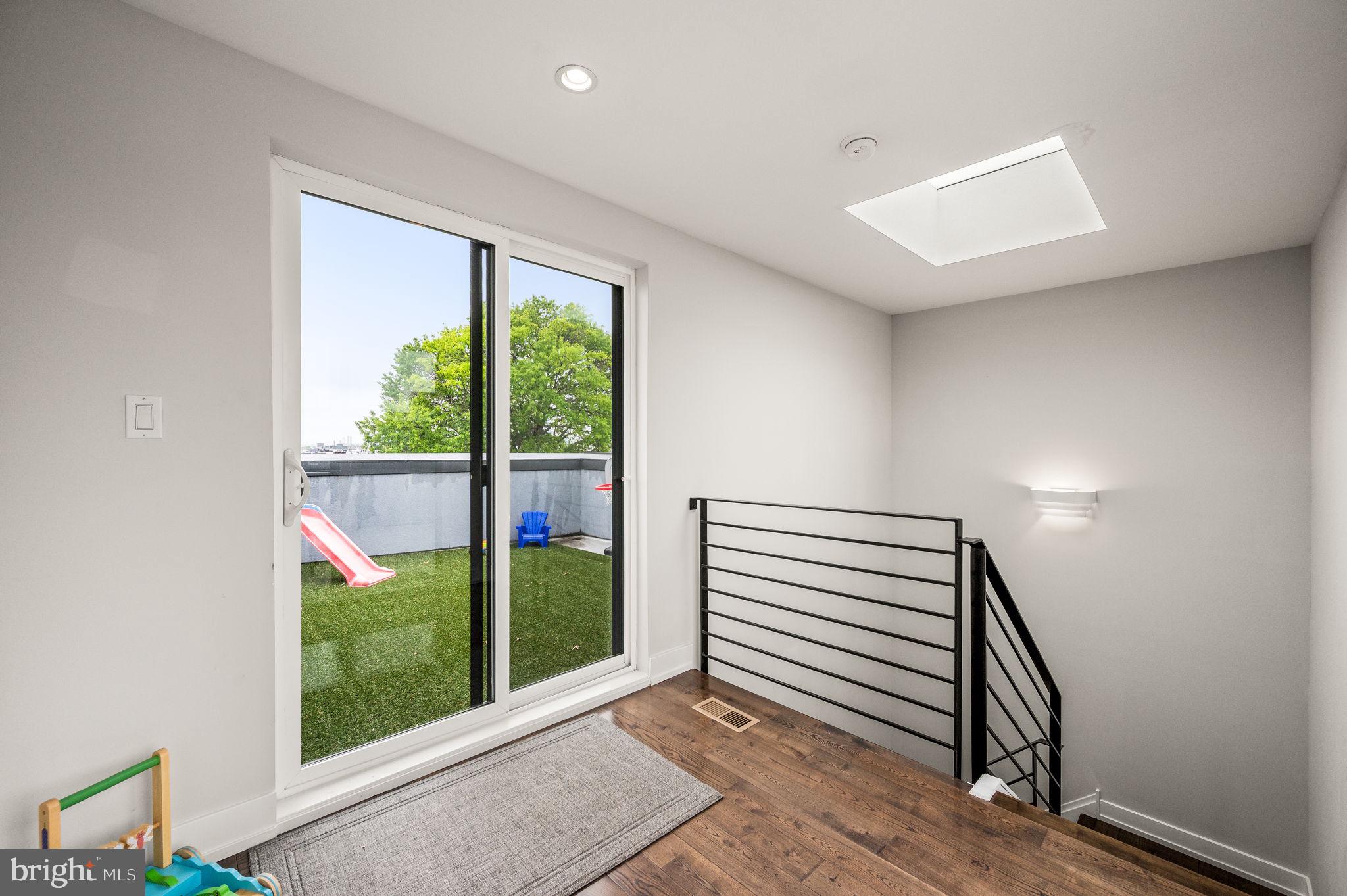 307 Reed Street, Unit C Philadelphia, PA 19147 - Photo 26 of 36