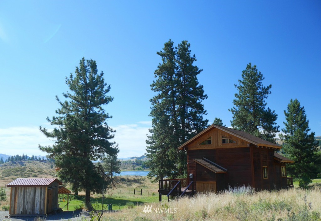 16 Butterweed Road Winthrop, WA 98862 - Photo 1 of 24 Gallery Image 1