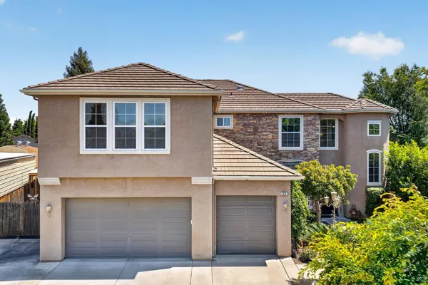 $769,000 | 3084 Rall Avenue, Clovis, CA 93619