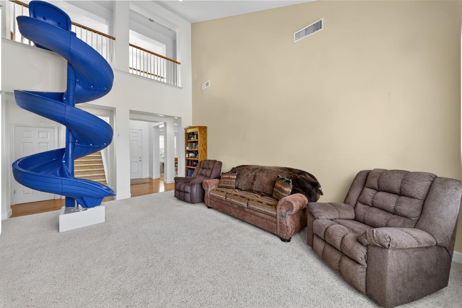 3084 Rall Avenue Clovis, CA 93619 - Photo 17 of 74