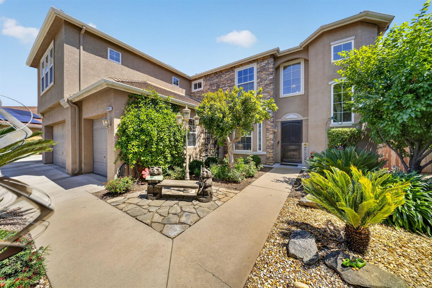 3084 Rall Avenue Clovis, CA 93619 - Photo 2 of 74