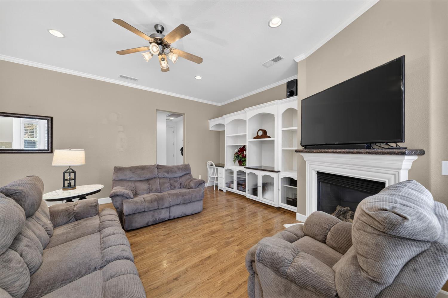 3084 Rall Avenue Clovis, CA 93619 - Photo 30 of 74