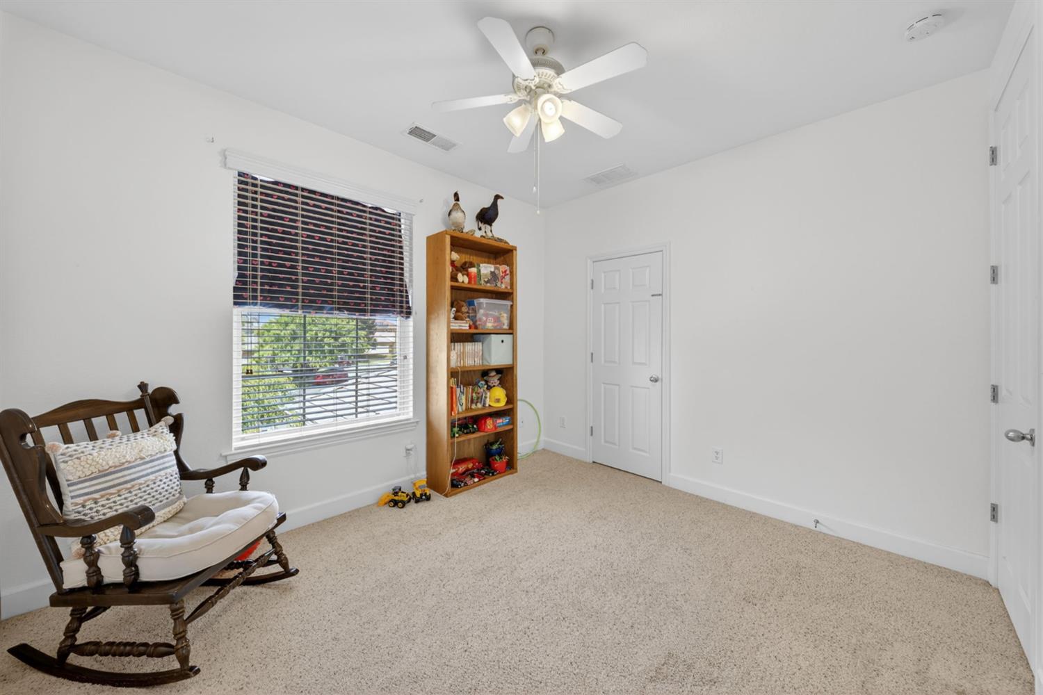 3084 Rall Avenue Clovis, CA 93619 - Photo 41 of 74