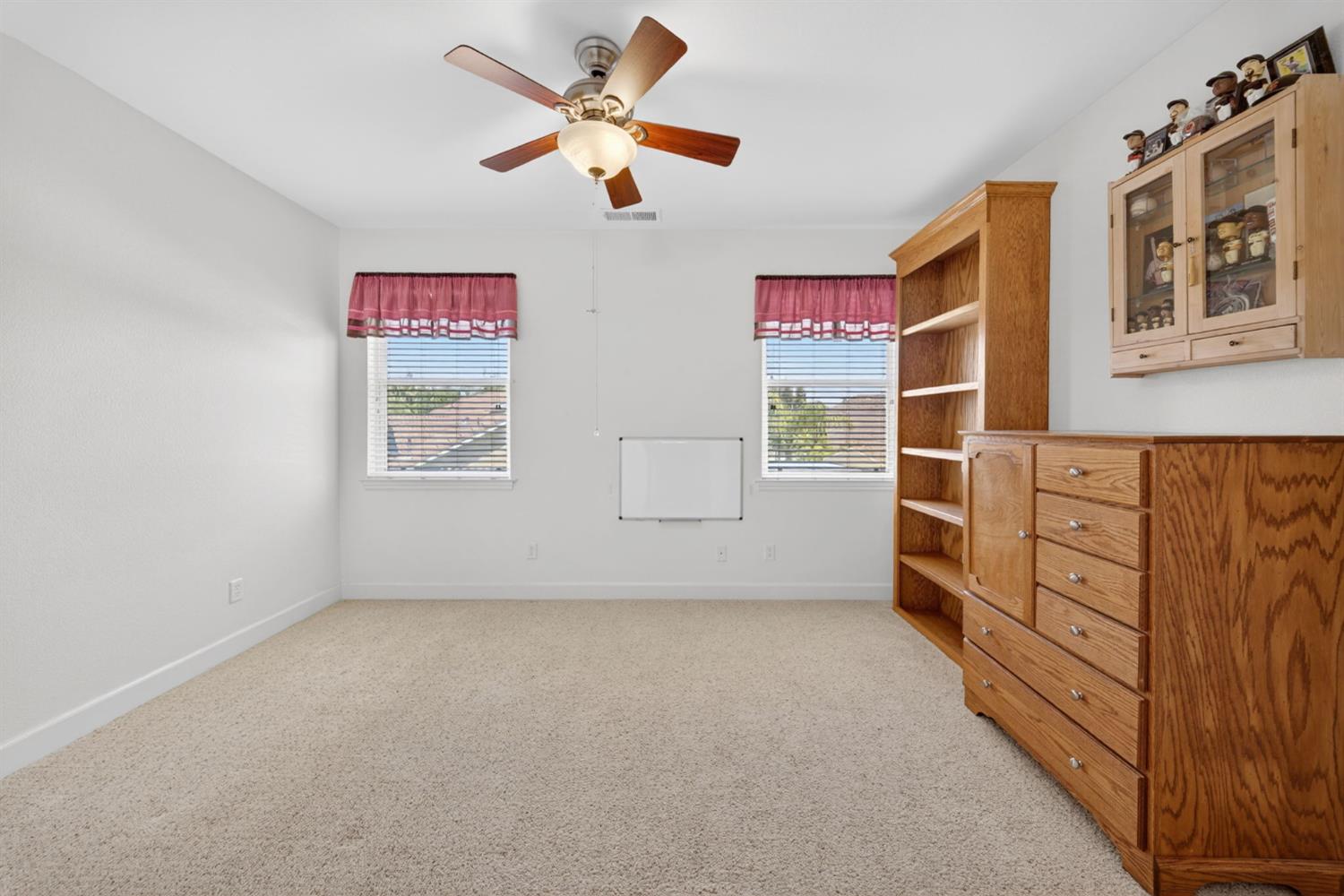 3084 Rall Avenue Clovis, CA 93619 - Photo 55 of 74