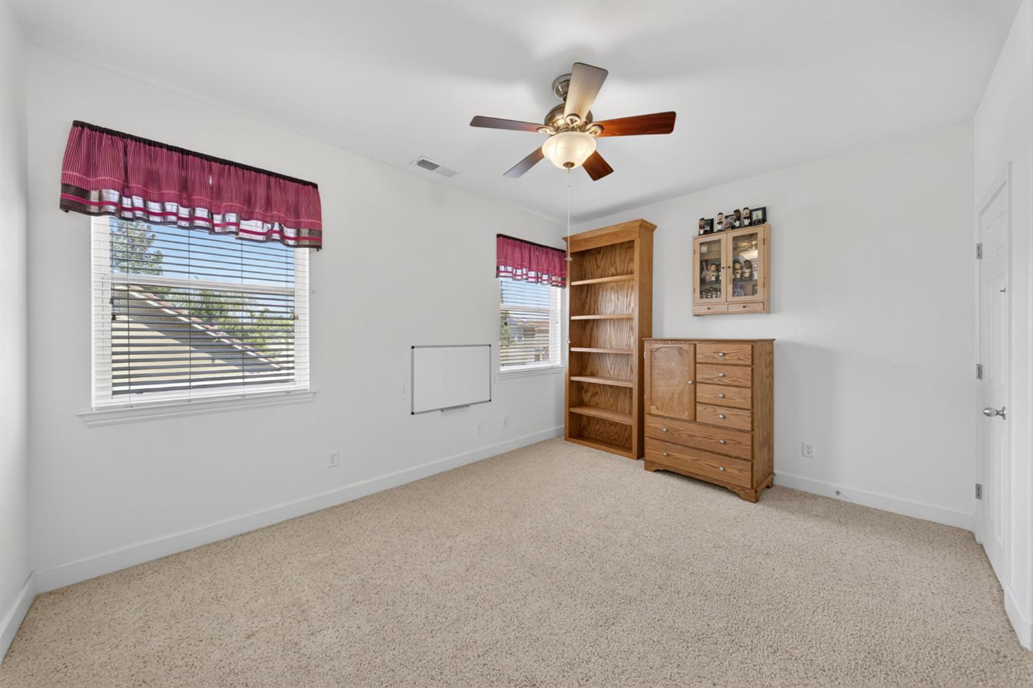 3084 Rall Avenue Clovis, CA 93619 - Photo 57 of 74