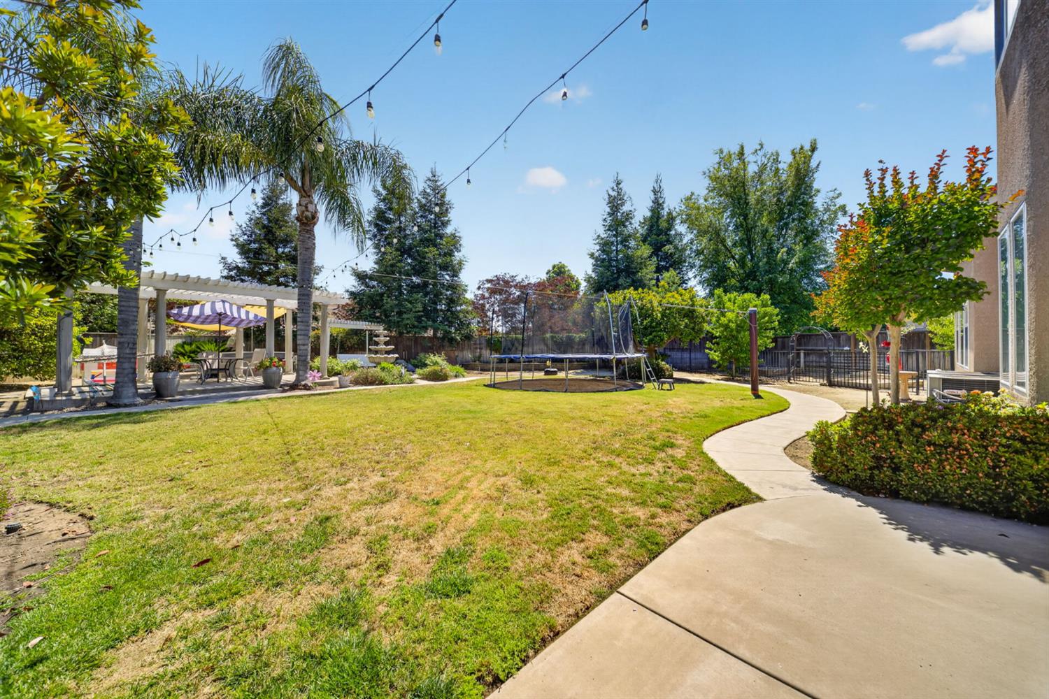 3084 Rall Avenue Clovis, CA 93619 - Photo 65 of 74