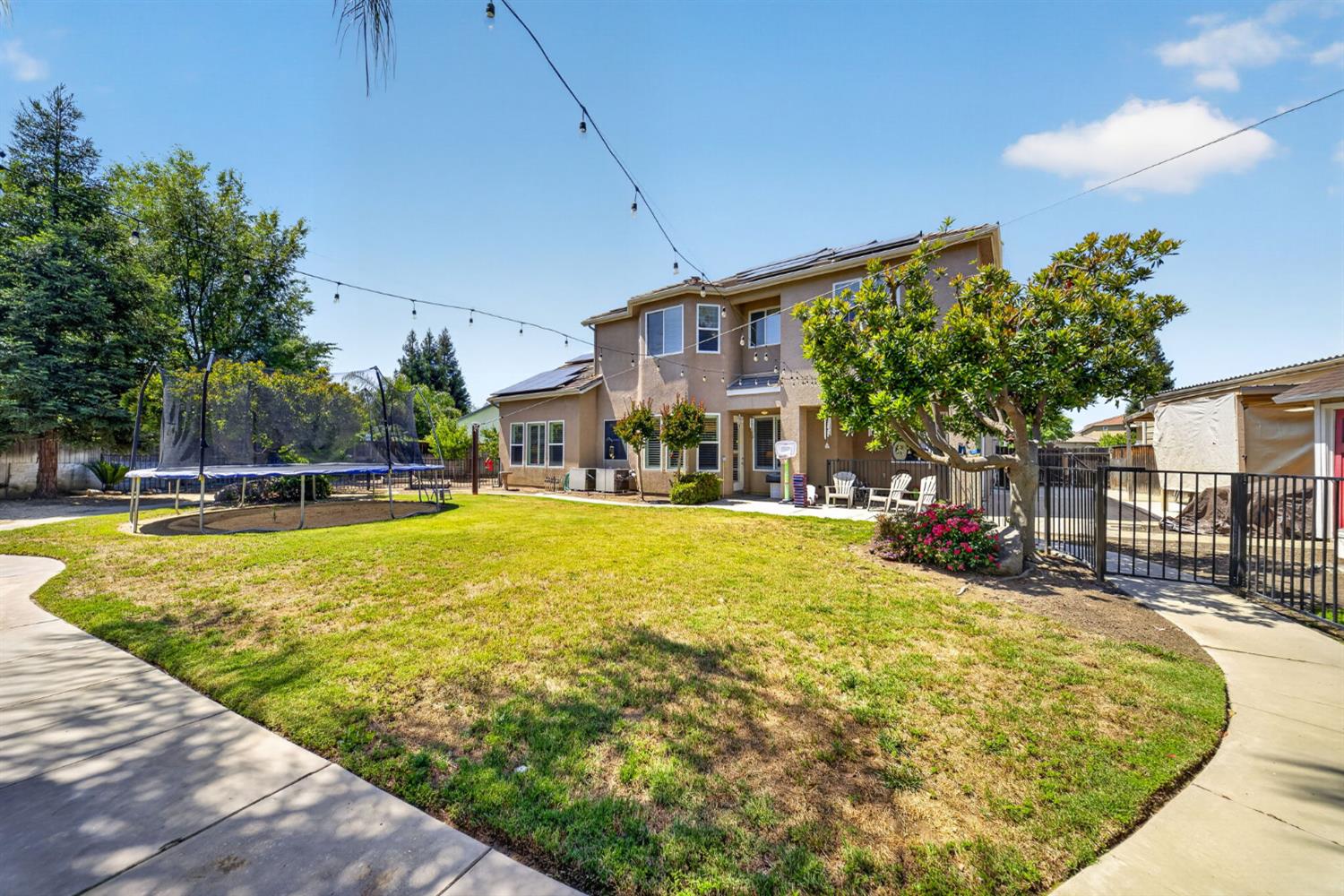 3084 Rall Avenue Clovis, CA 93619 - Photo 10 of 74