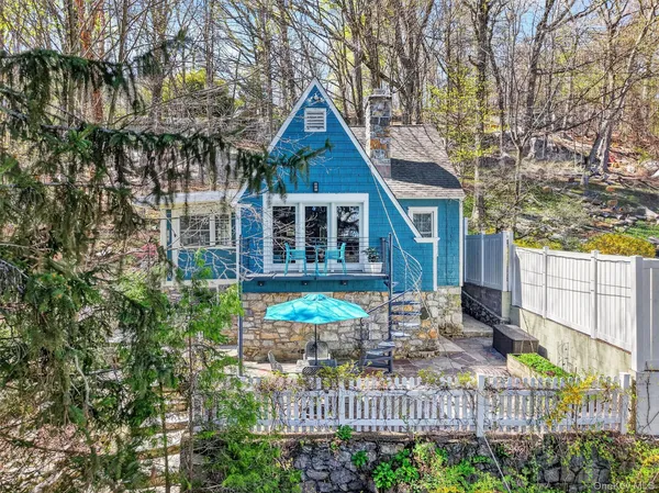 $499,000 | 115 Tanglewylde Road, Lake Peekskill, NY 10537