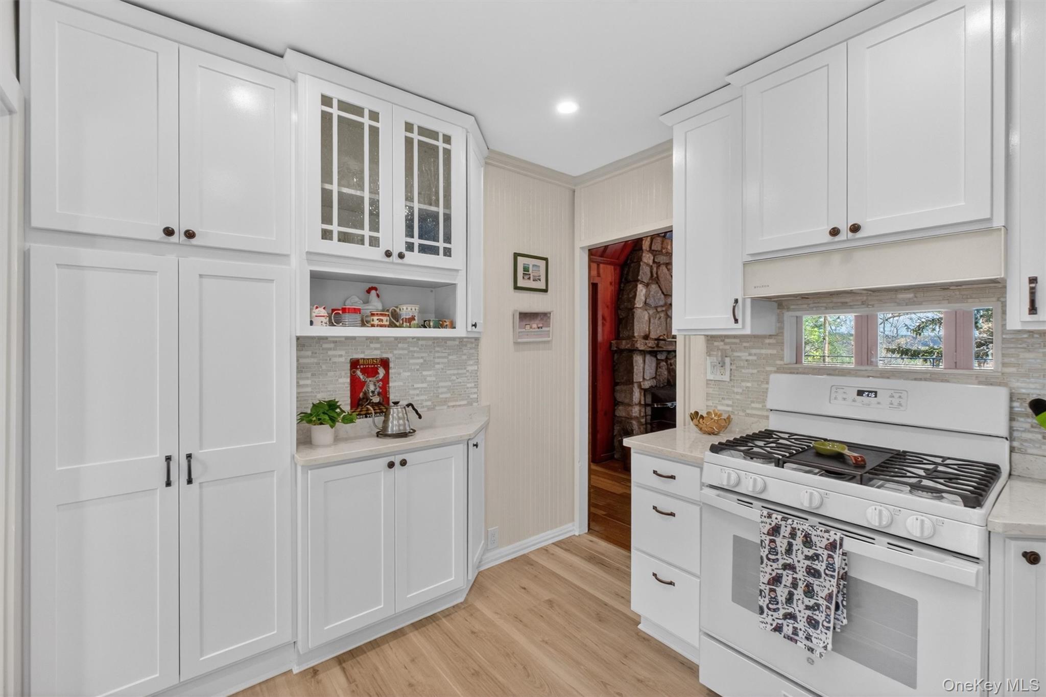 115 Tanglewylde Road Lake Peekskill, NY 10537 - Photo 18 of 47
