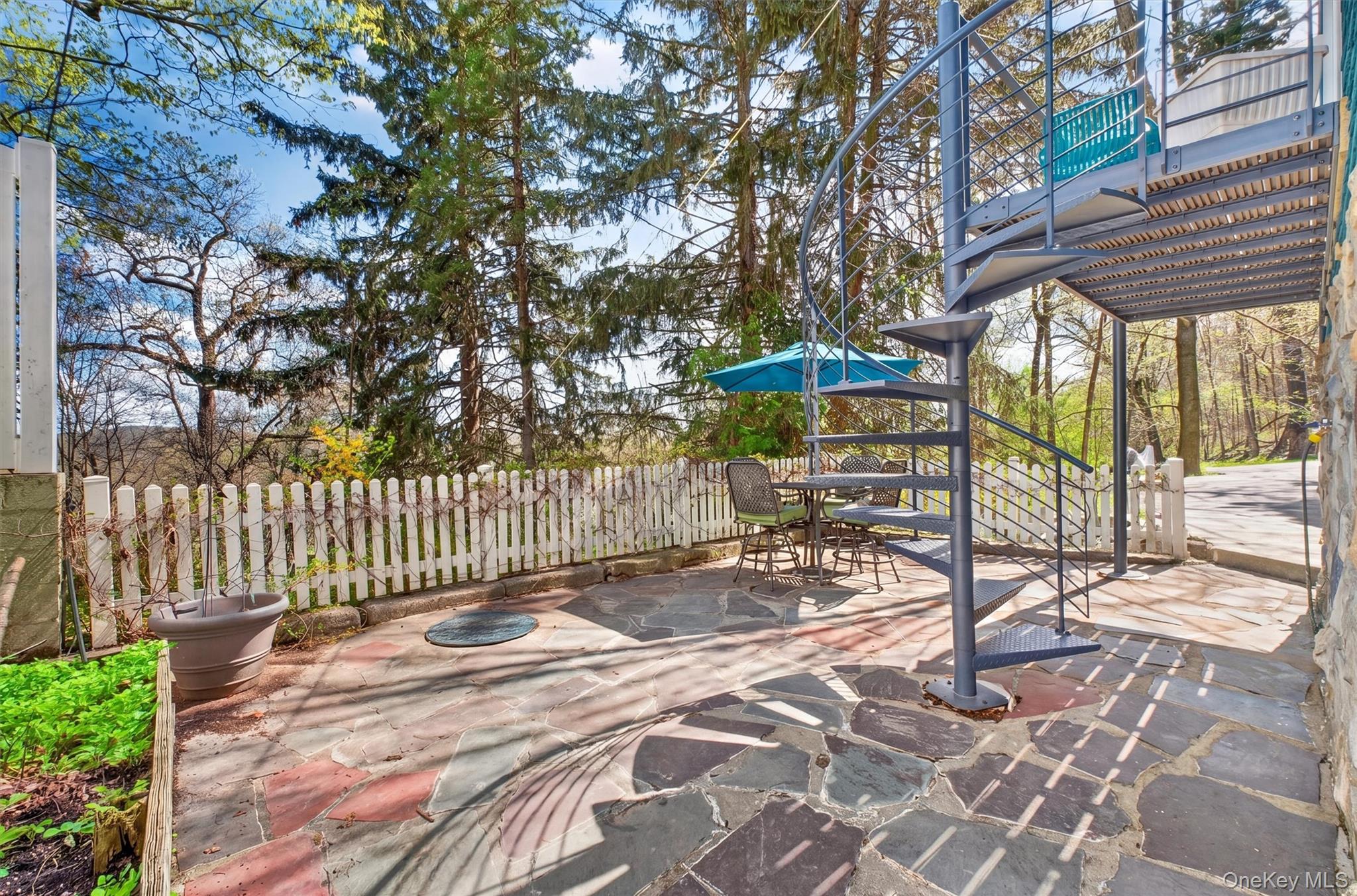 115 Tanglewylde Road Lake Peekskill, NY 10537 - Photo 33 of 47