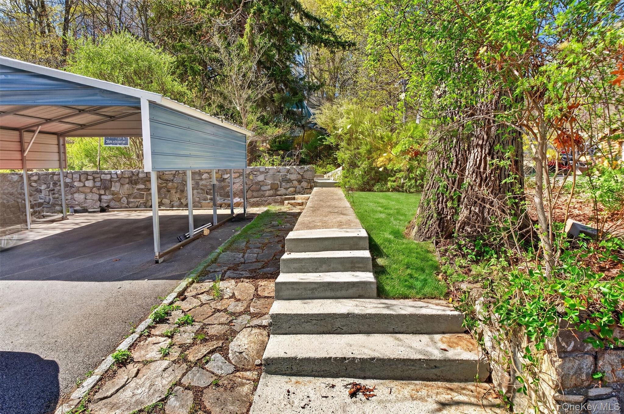 115 Tanglewylde Road Lake Peekskill, NY 10537 - Photo 37 of 47