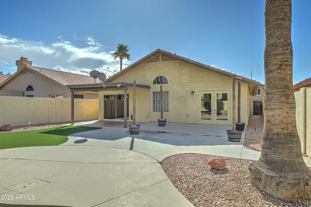 $2,600 | 5204 West Geronimo Street, Chandler, AZ 85226