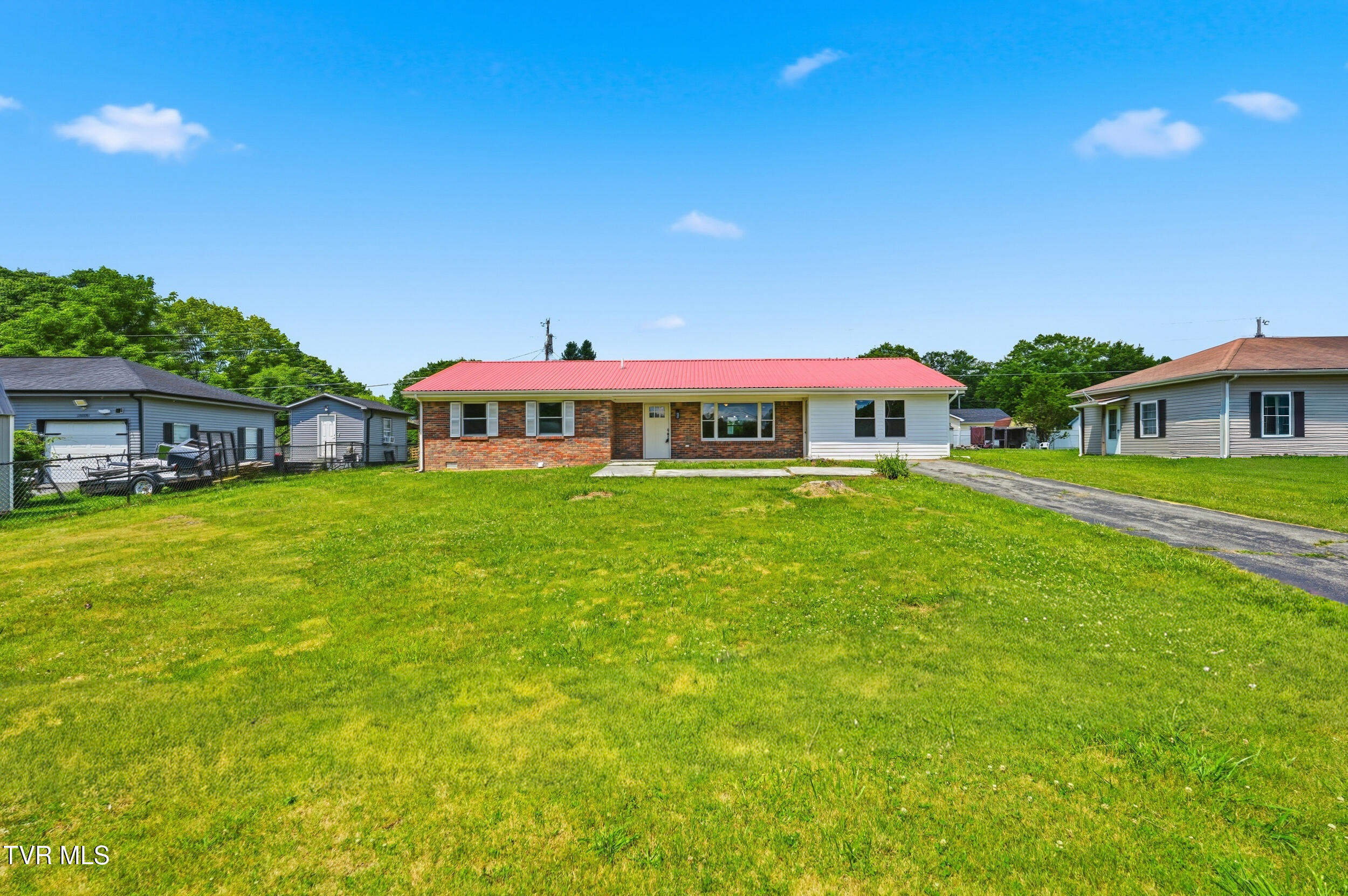 2911 Dungannon Road Coeburn, VA 24230 - Photo 2 of 35 1_2911 dungannon rd-21