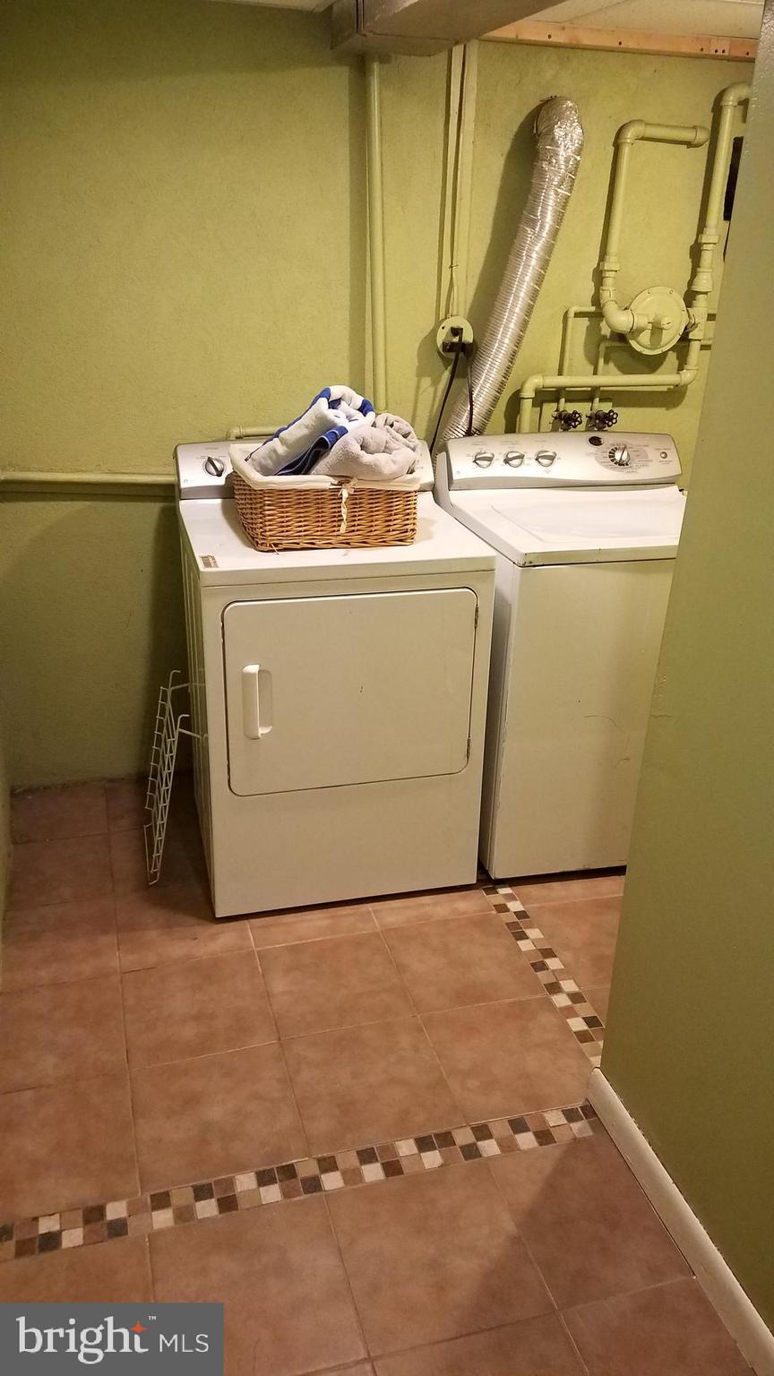 3219 Rhett Road Philadelphia, PA 19154 - Photo 25 of 28 Laundry Area