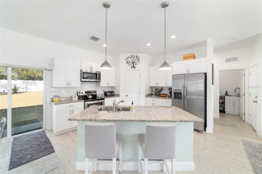 15620 Southwest 37th Circle Ocala, FL 34473 - Photo 4 of 17