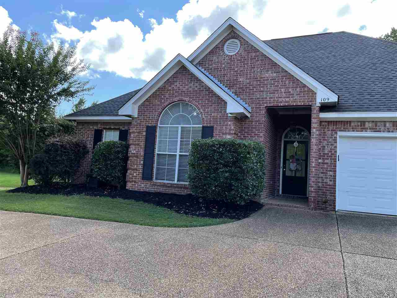 109 Ridgefield Drive Madison, MS 39110 - Photo 3 of 35 Photo 3