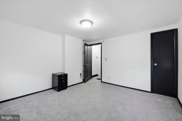 an empty room with closet