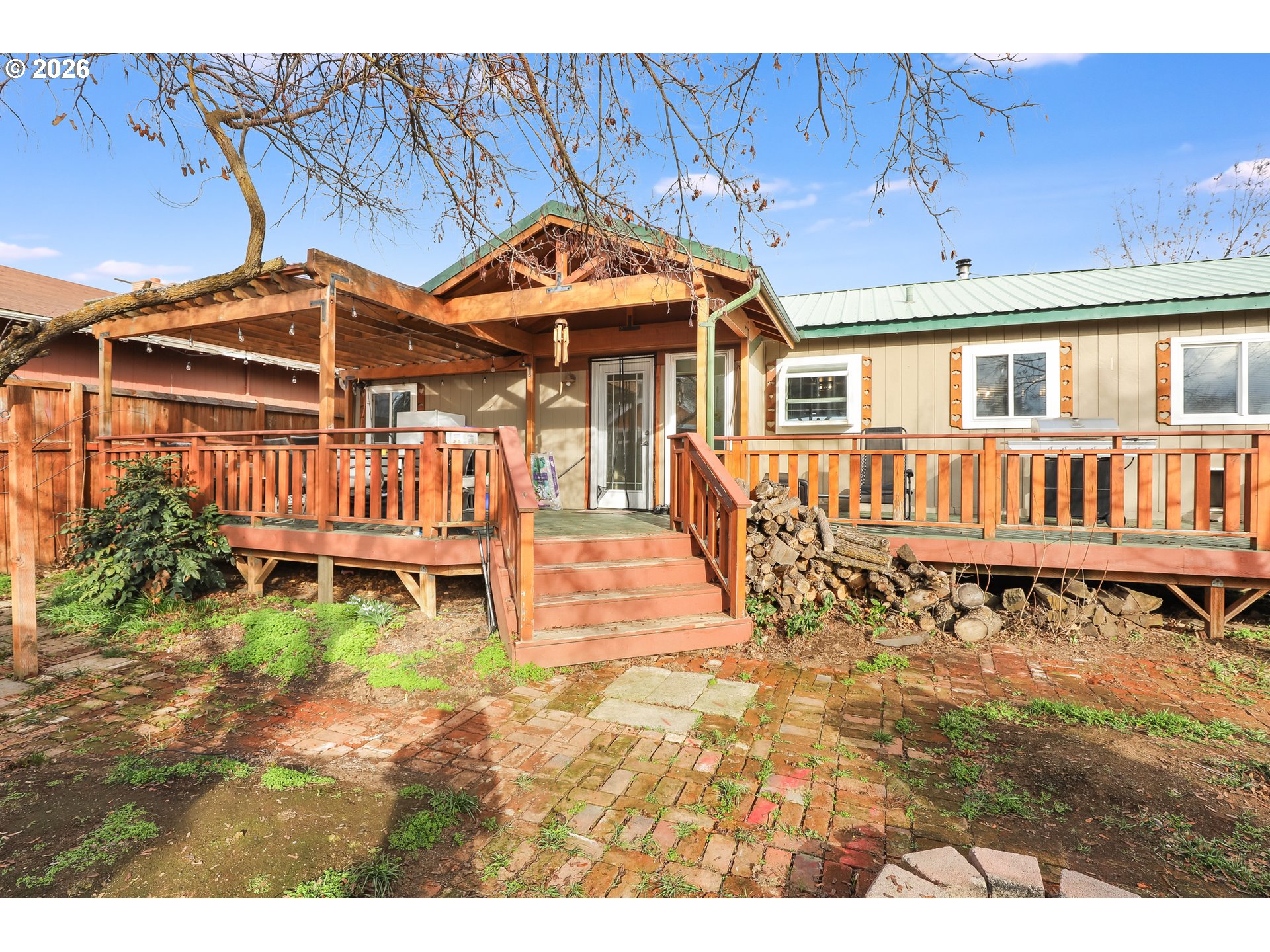 409 Northeast Court Street Dufur, OR 97021 - Photo 34 of 38 a view of a chairs and table in the patio