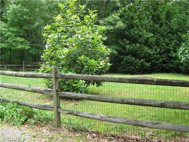 401 Halls Store Road Mineral, VA 23117 - Photo 7 of 10 Exterior Back