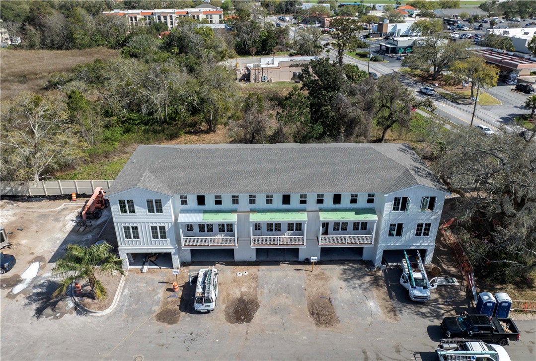 12 Moss Pointe Ln Street, Unit 4 St. Simons Island, GA 31522 - Photo 3 of 13 Building 2