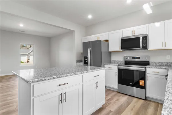 $359,950 | 5670 Hillside Trail, Newburgh, IN 47630