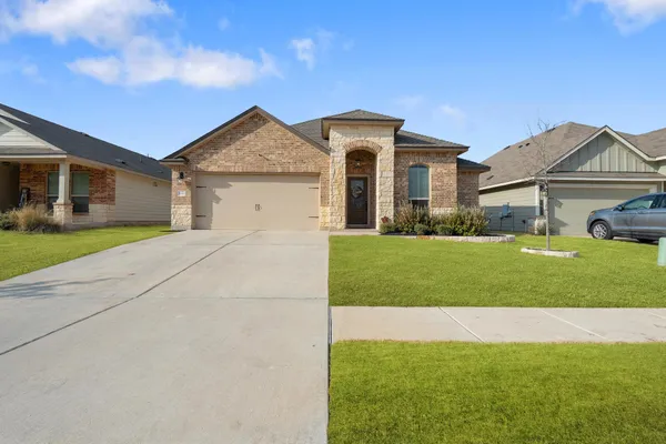 $329,000 | 1636 T H Johnson Drive, Taylor, TX 76574