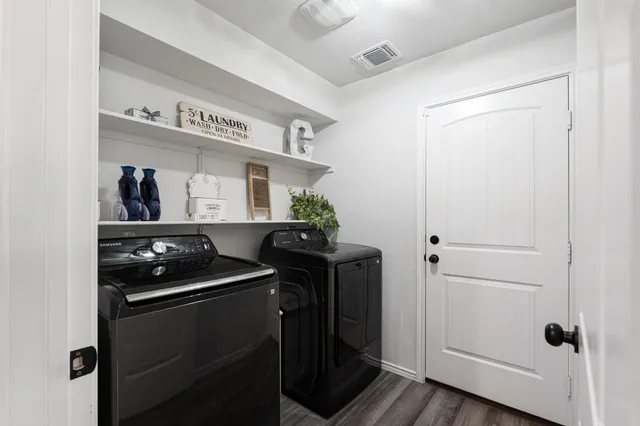 $329,000 | 1636 T H Johnson Drive, Taylor, TX 76574