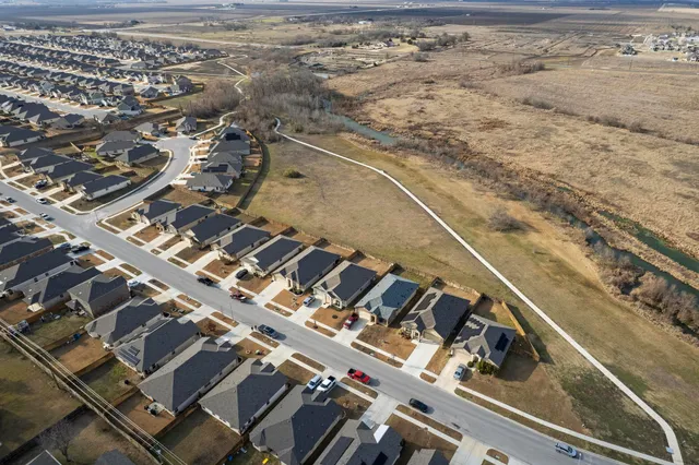 $329,000 | 1636 T H Johnson Drive, Taylor, TX 76574