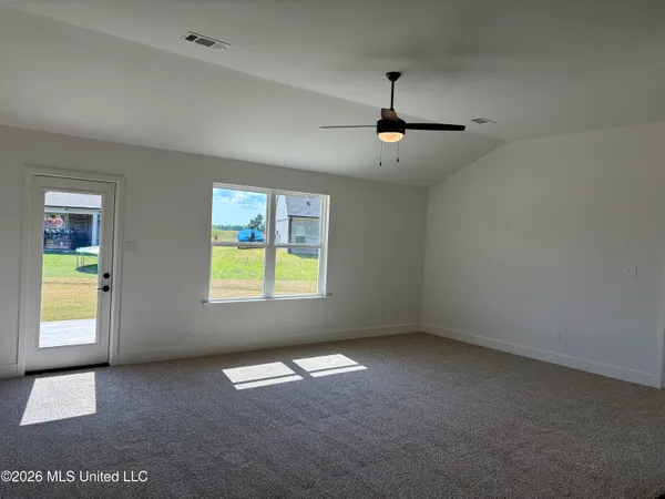 $320,400 | 109 Red Bird Cove, Senatobia, MS 38668